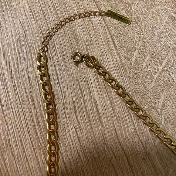 WATERPROOF Gold Curb Chain Necklace - Picture 4 of 8